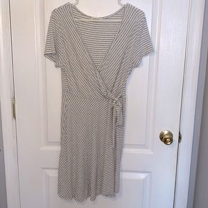 Wrap around mini dress V neck/L/Heather grey/NWOT